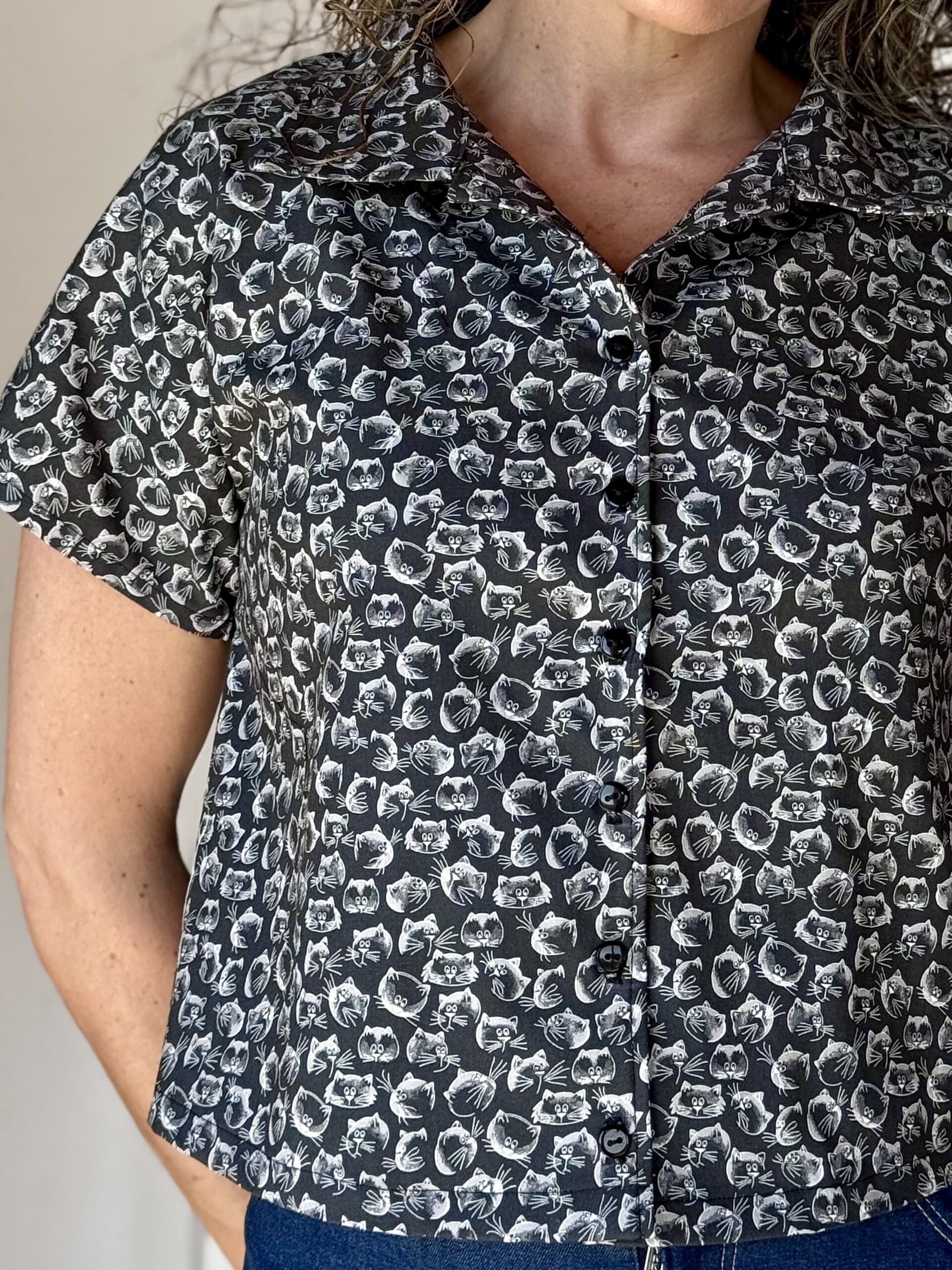 Blusa Dolman - Caras Gatos Negro - 8