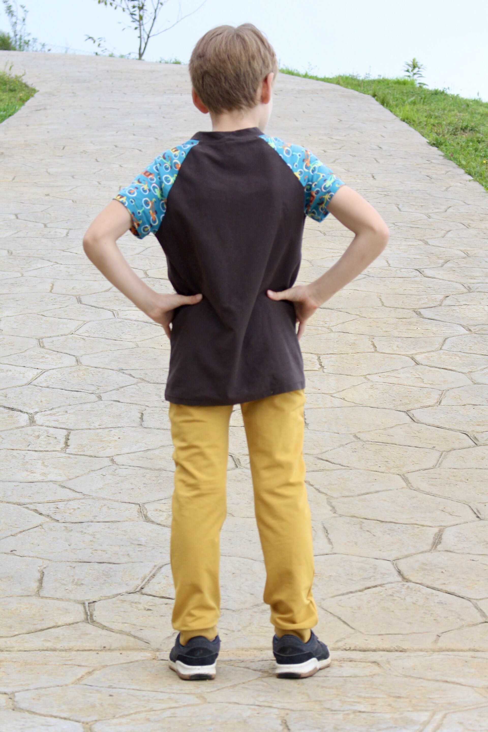 Joggers Infantiles Básicos - Mostaza - 7