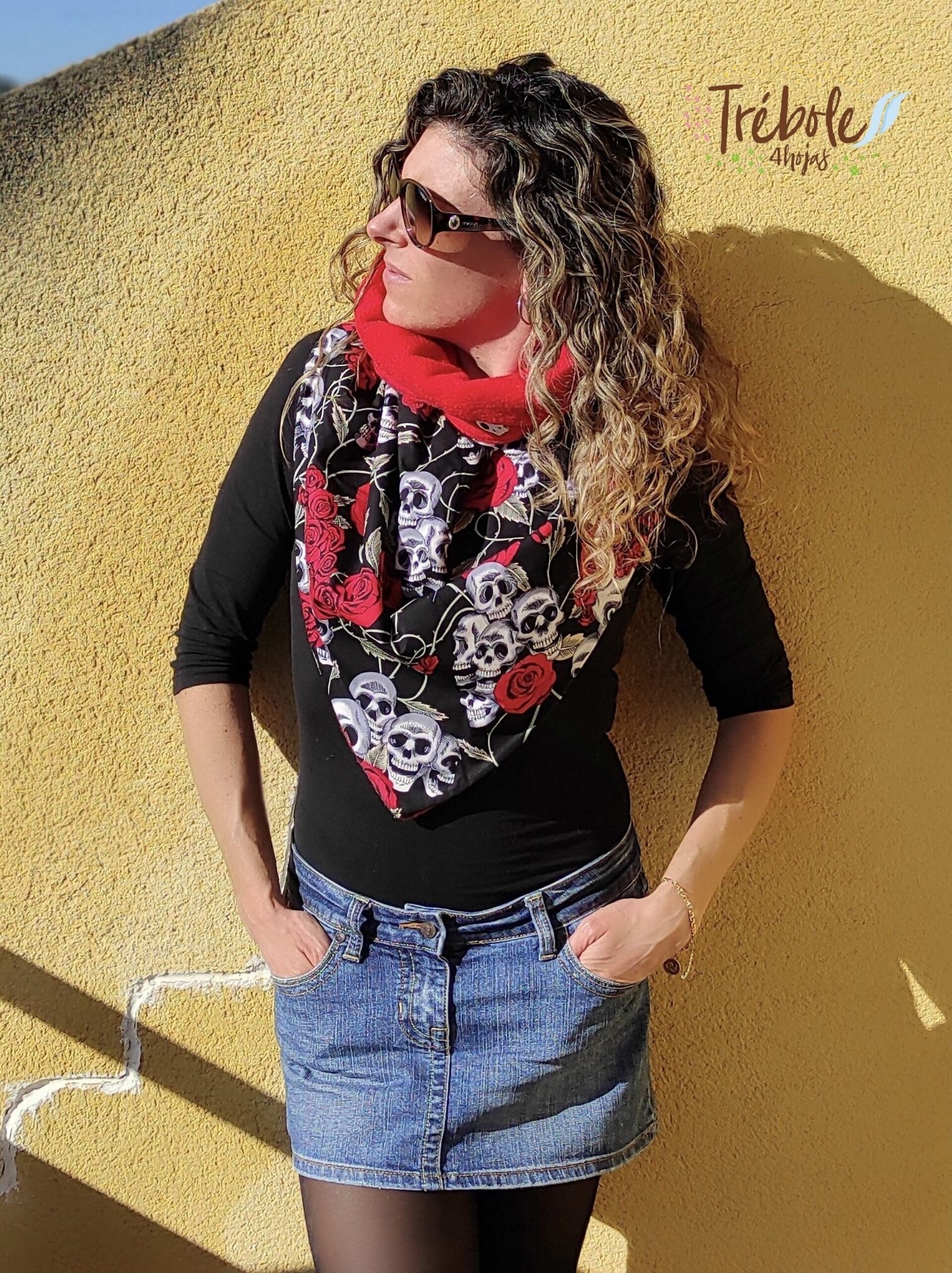 Bufanda triangular - Calaveras - 7