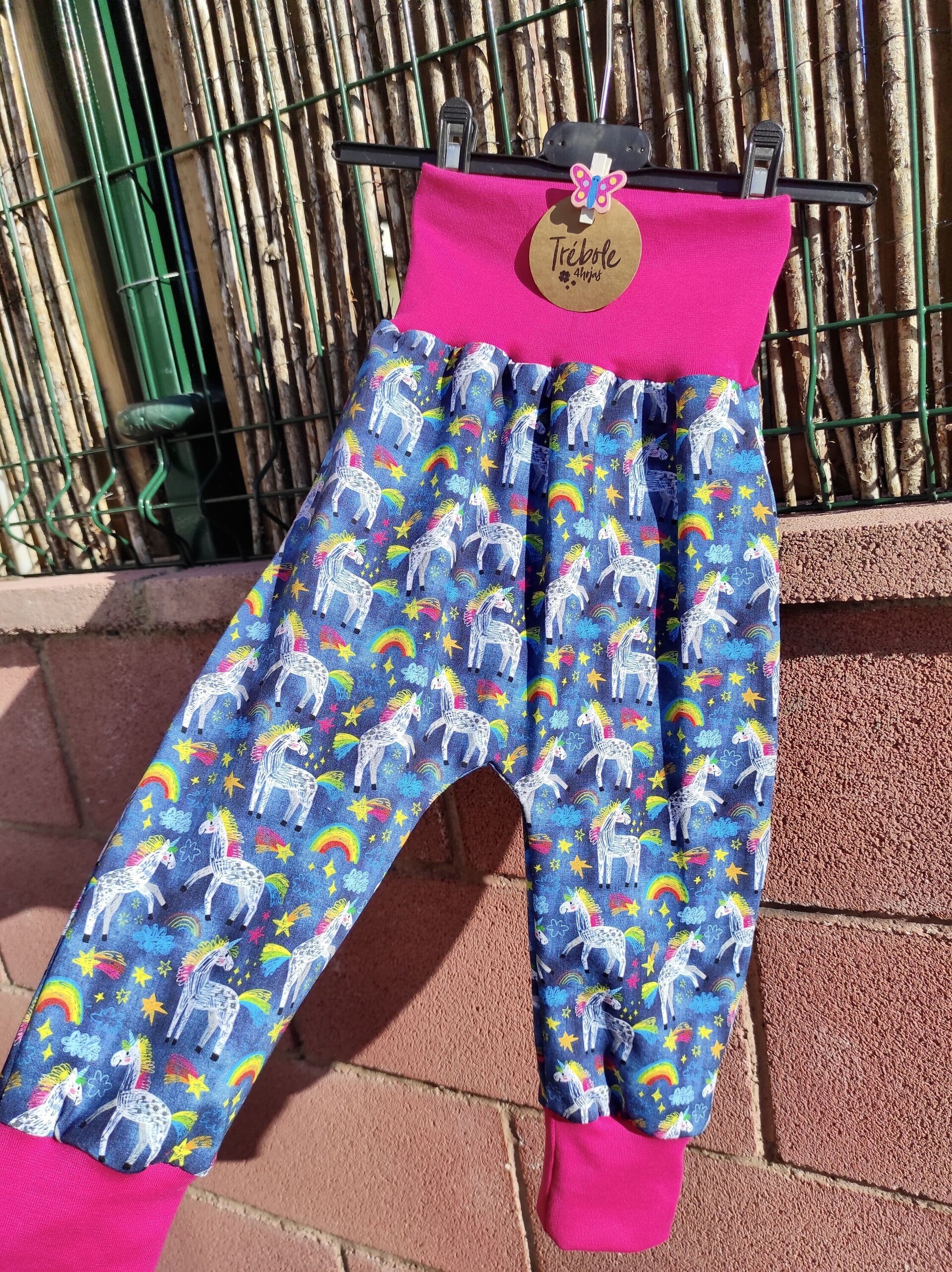 Pantalón Sarouel/Harem Bebé - Arcoiris y Unicornios - rosa - 2