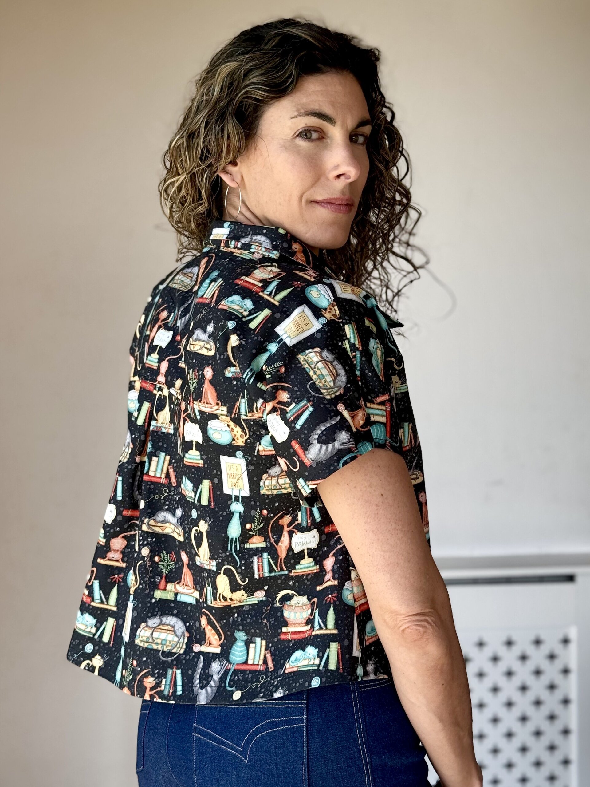 Blusa Dolman - Gatos y Libros - negro - 7