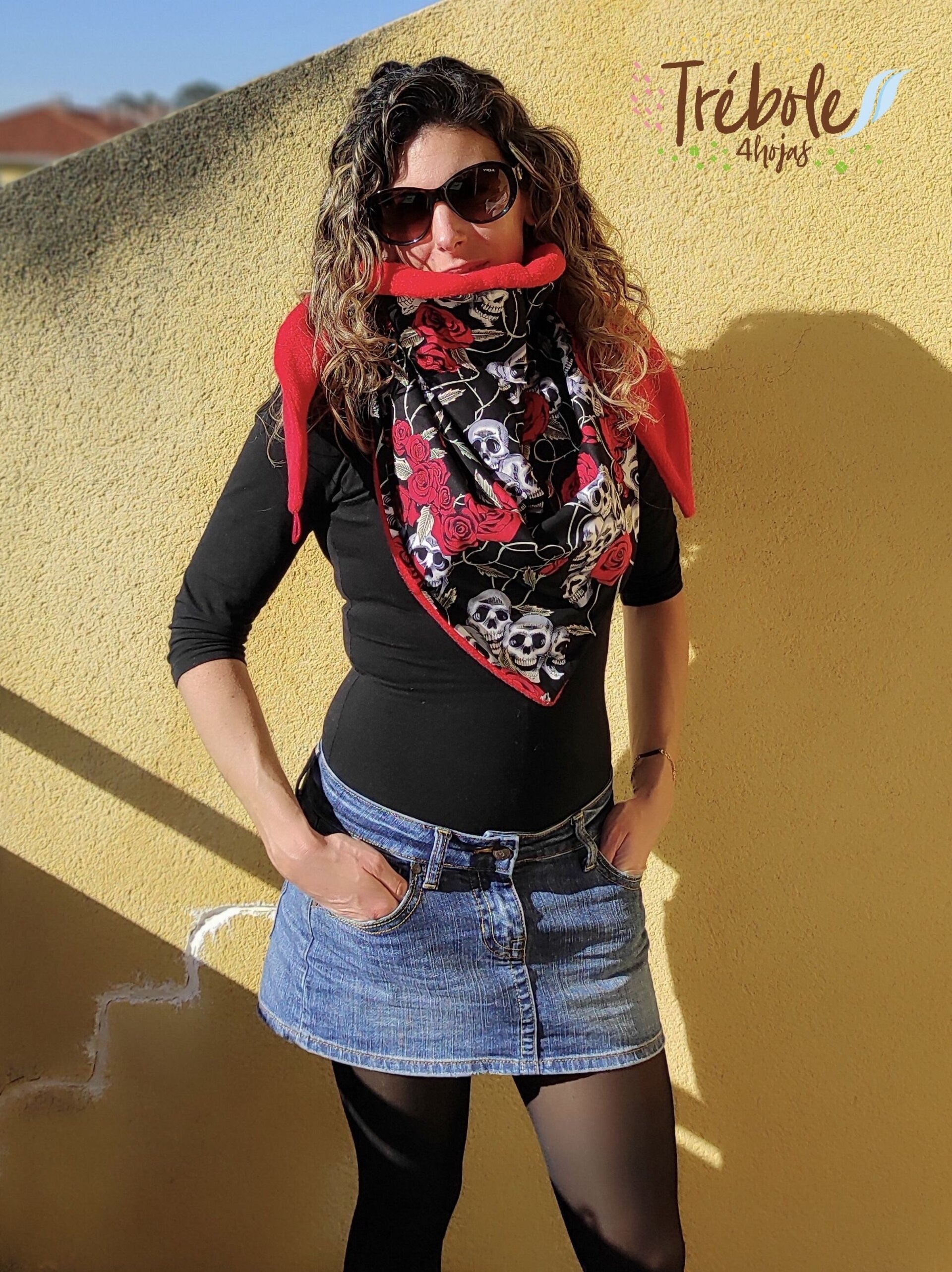 Bufanda triangular - Calaveras - 2