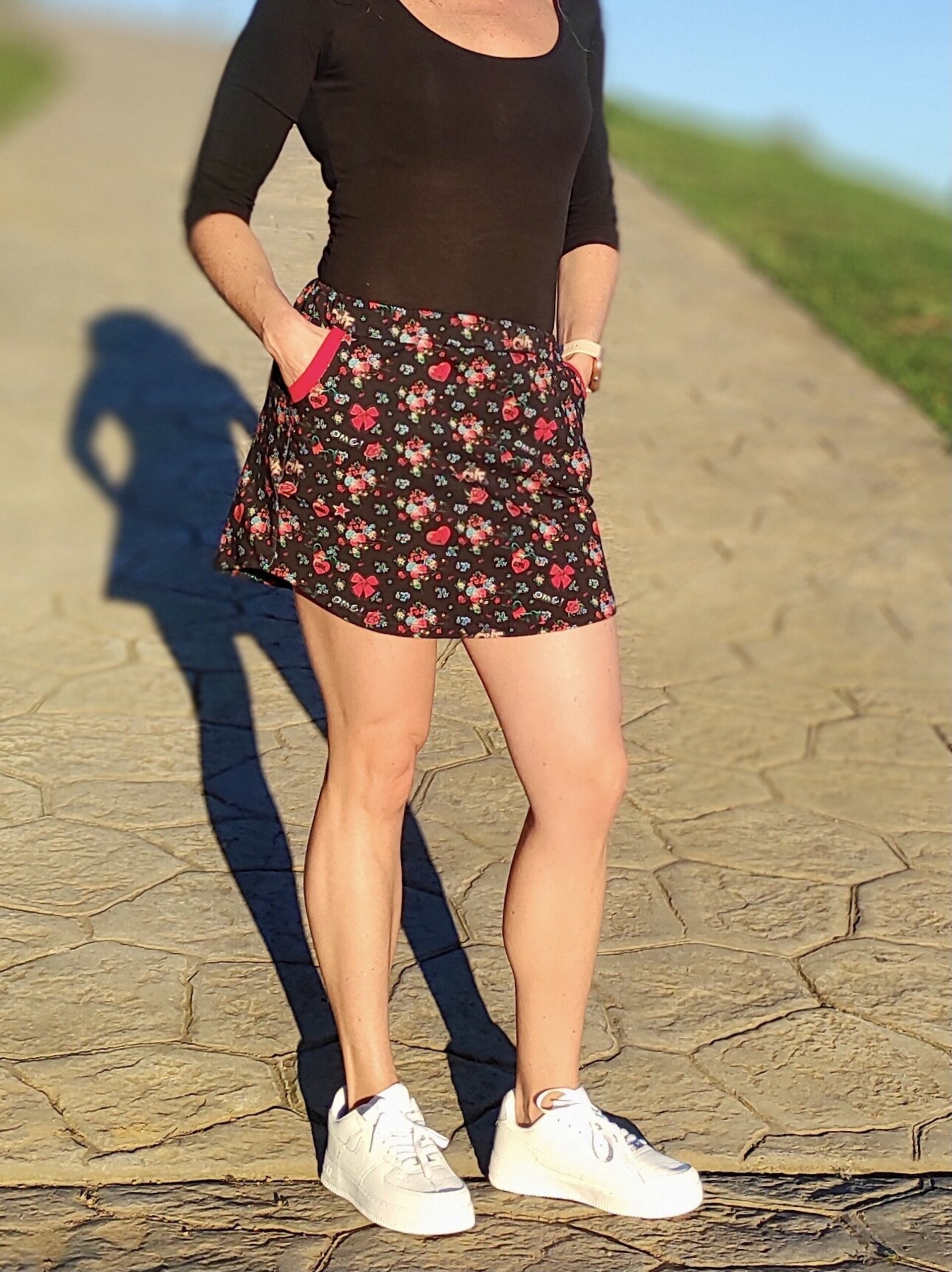 Falda mujer - bajo curvado - Rosas y Corazones - 10