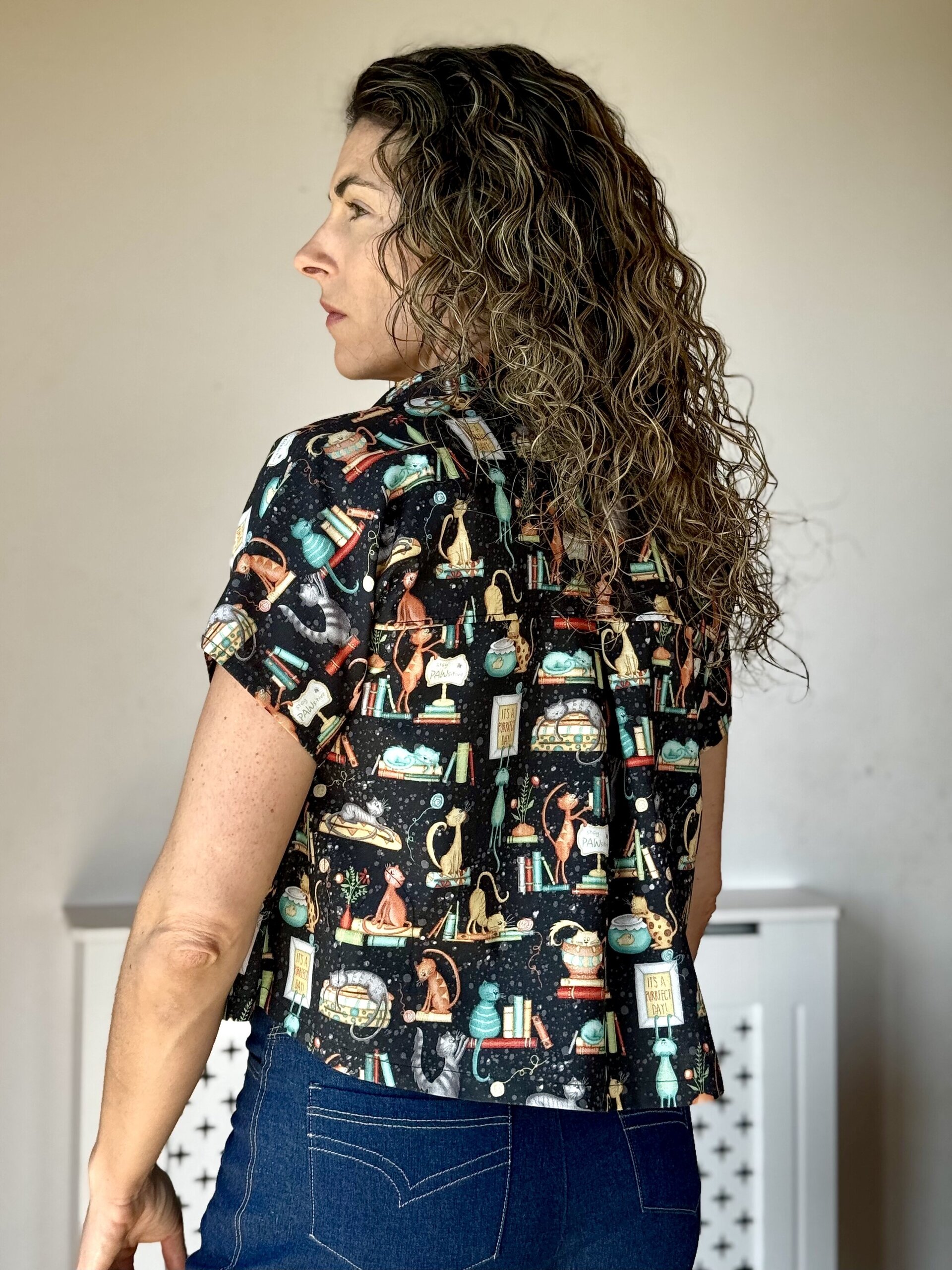 Blusa Dolman - Gatos y Libros - negro - 8