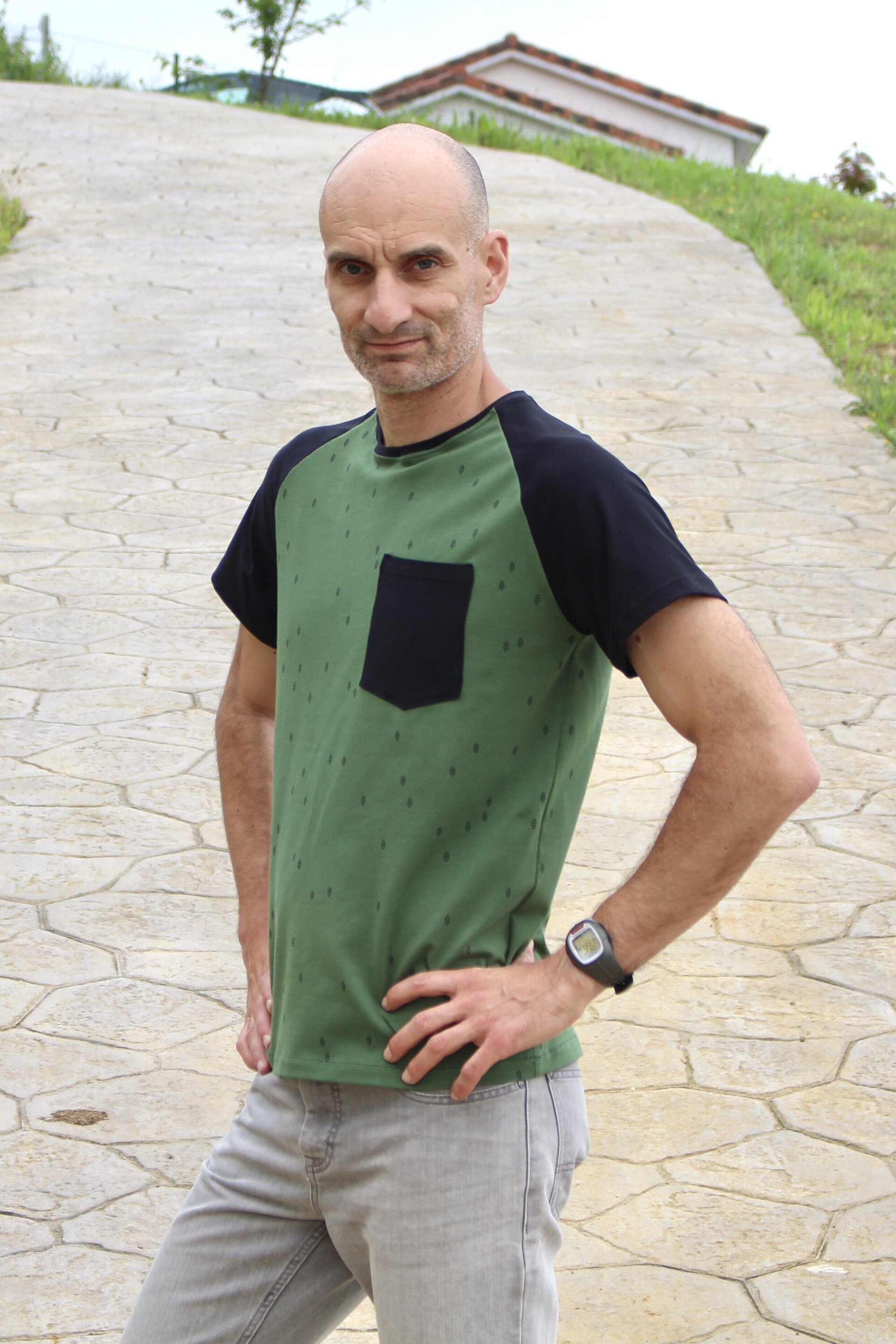 Camiseta Raglán Bolsillo - Verde/Negro - 4