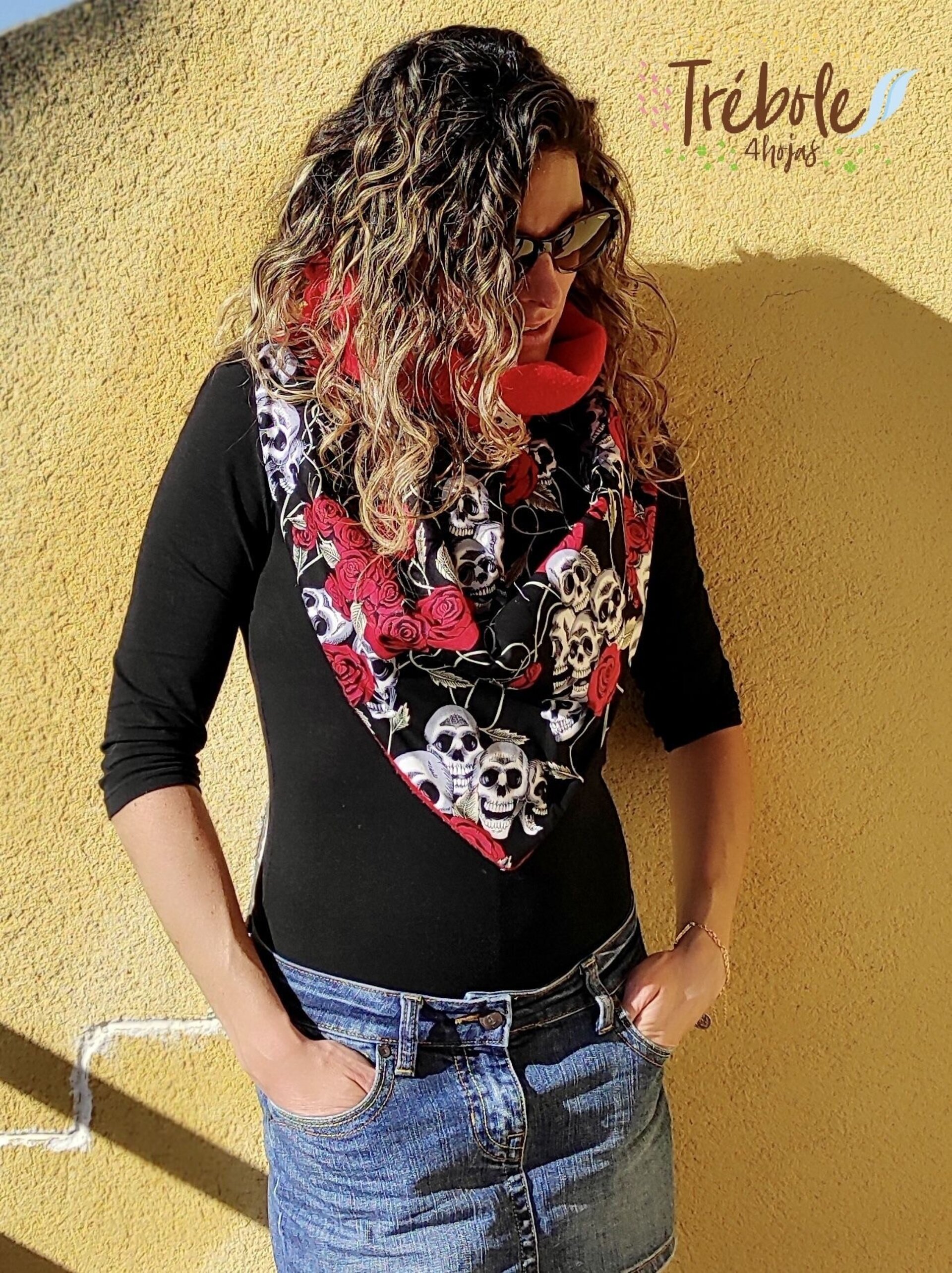 Bufanda triangular - Calaveras - 8