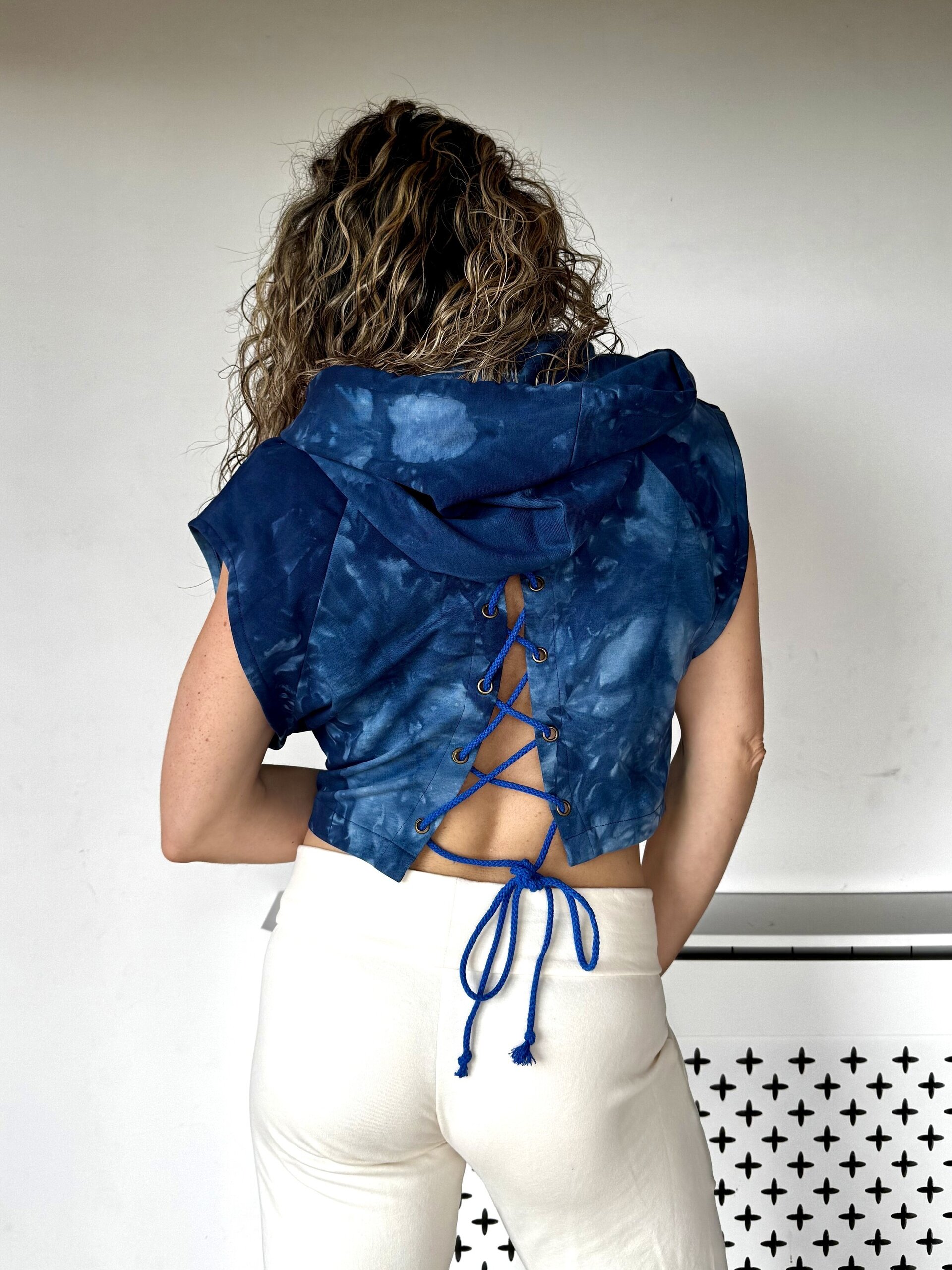 Top crop espalda abierta - Tie-Dye azul - 5
