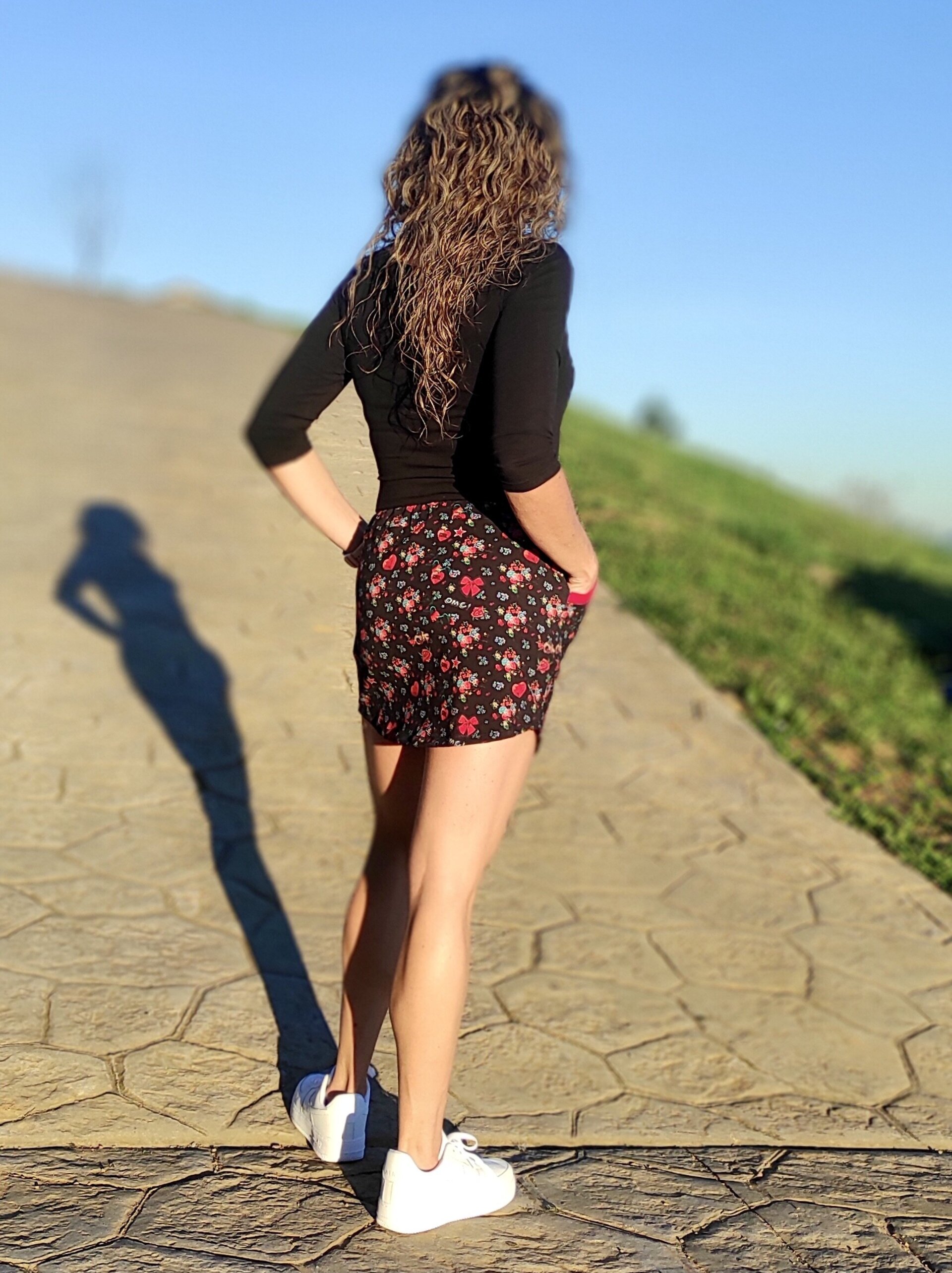 Falda mujer - bajo curvado - Rosas y Corazones - 5