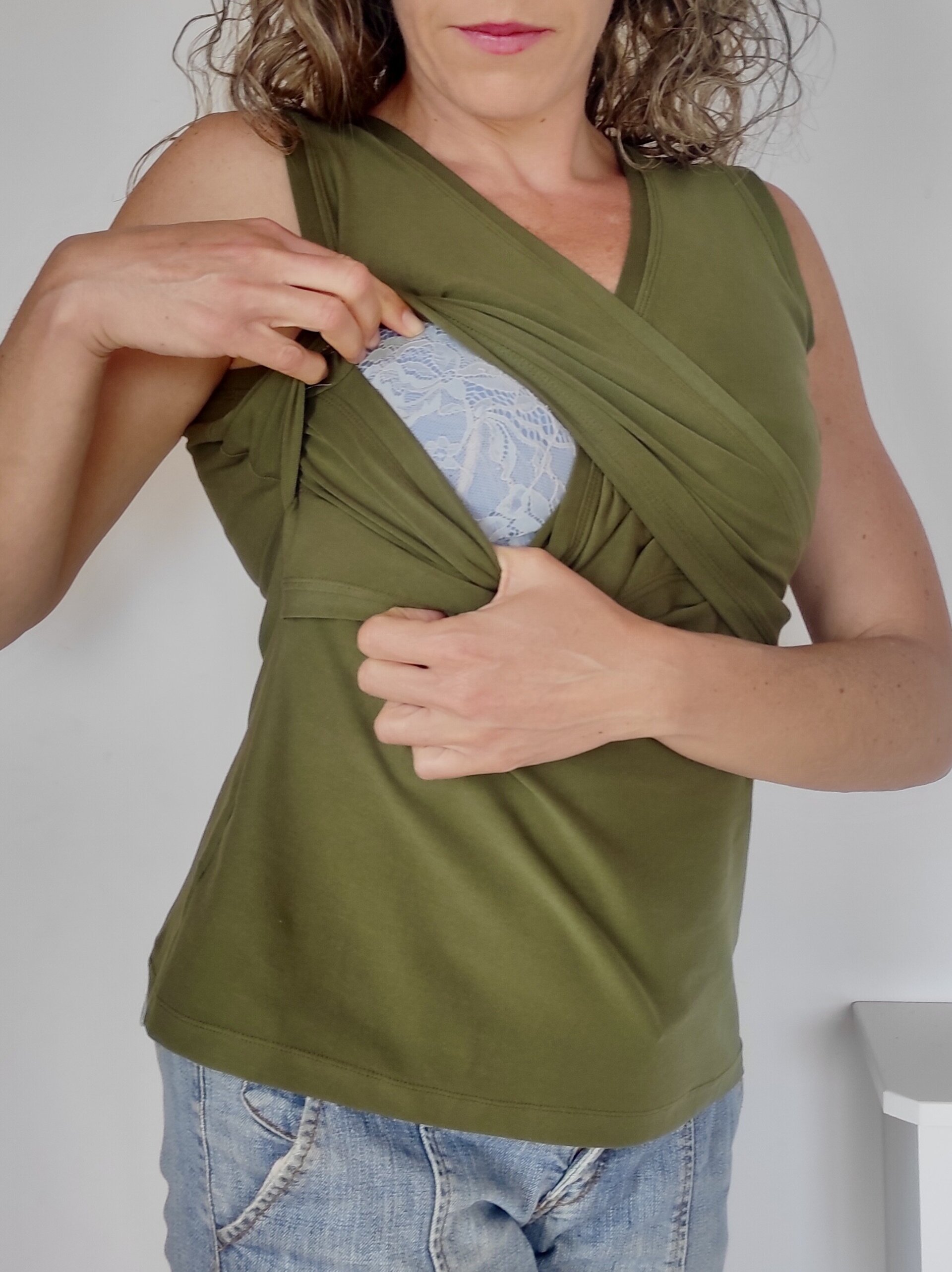 Camiseta de Lactancia - Escote cruzado - Verde - 2