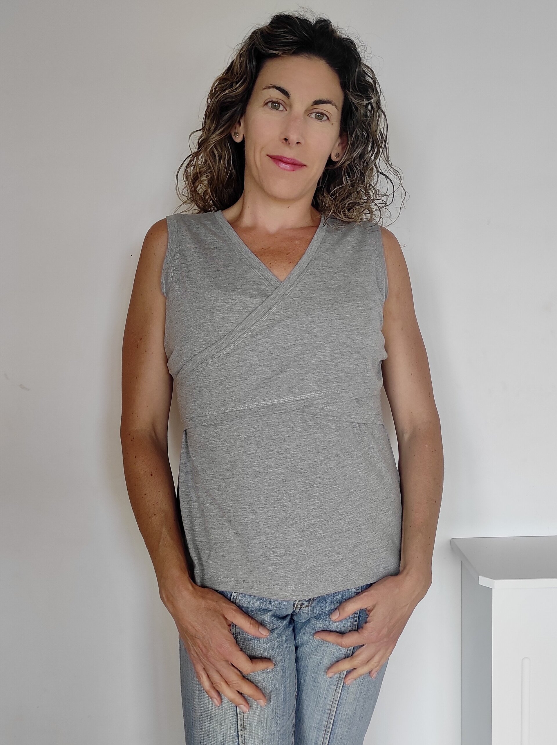 Camiseta de Lactancia - Escote cruzado - Gris Claro - 3