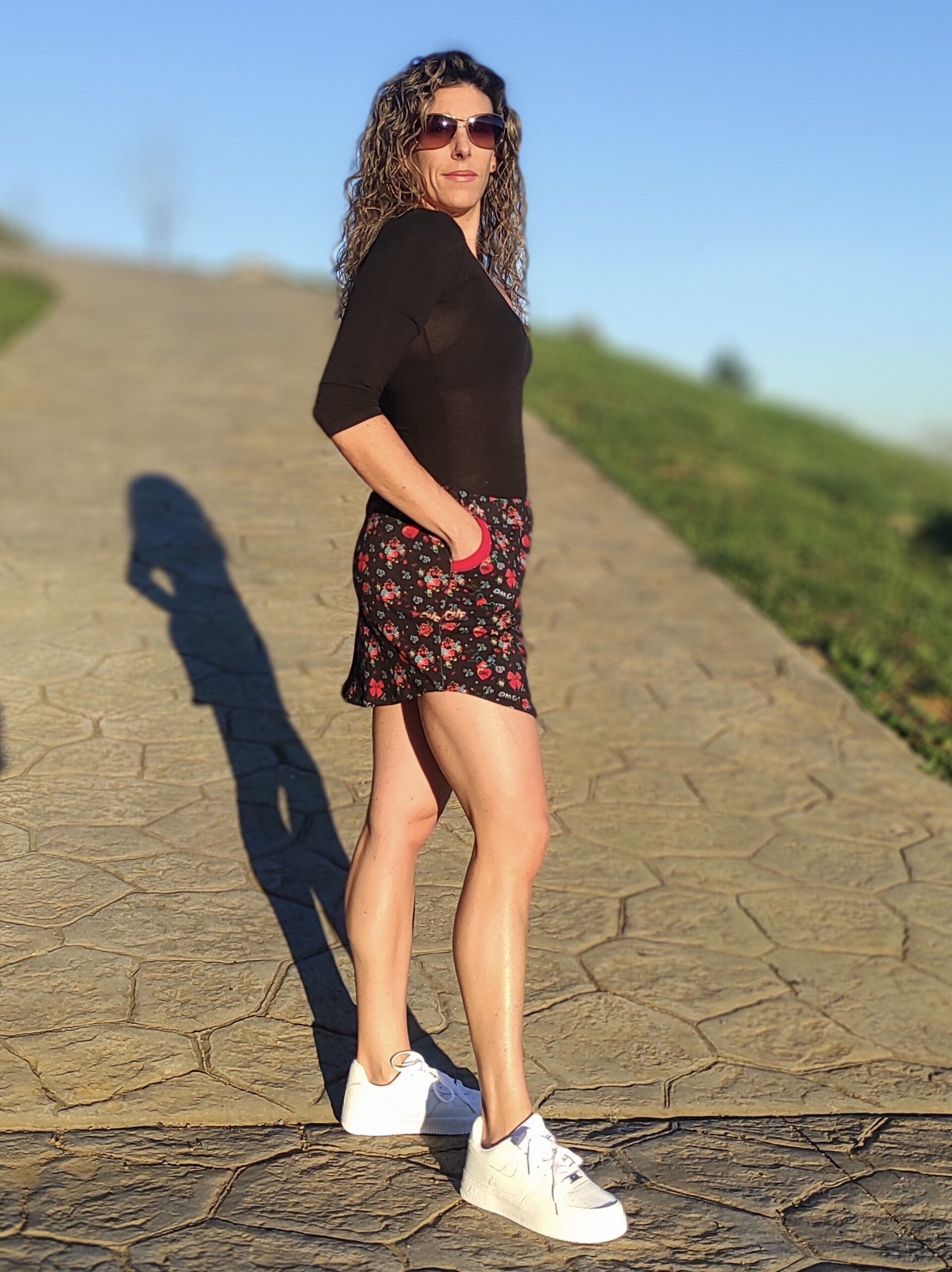 Falda mujer - bajo curvado - Rosas y Corazones - 7