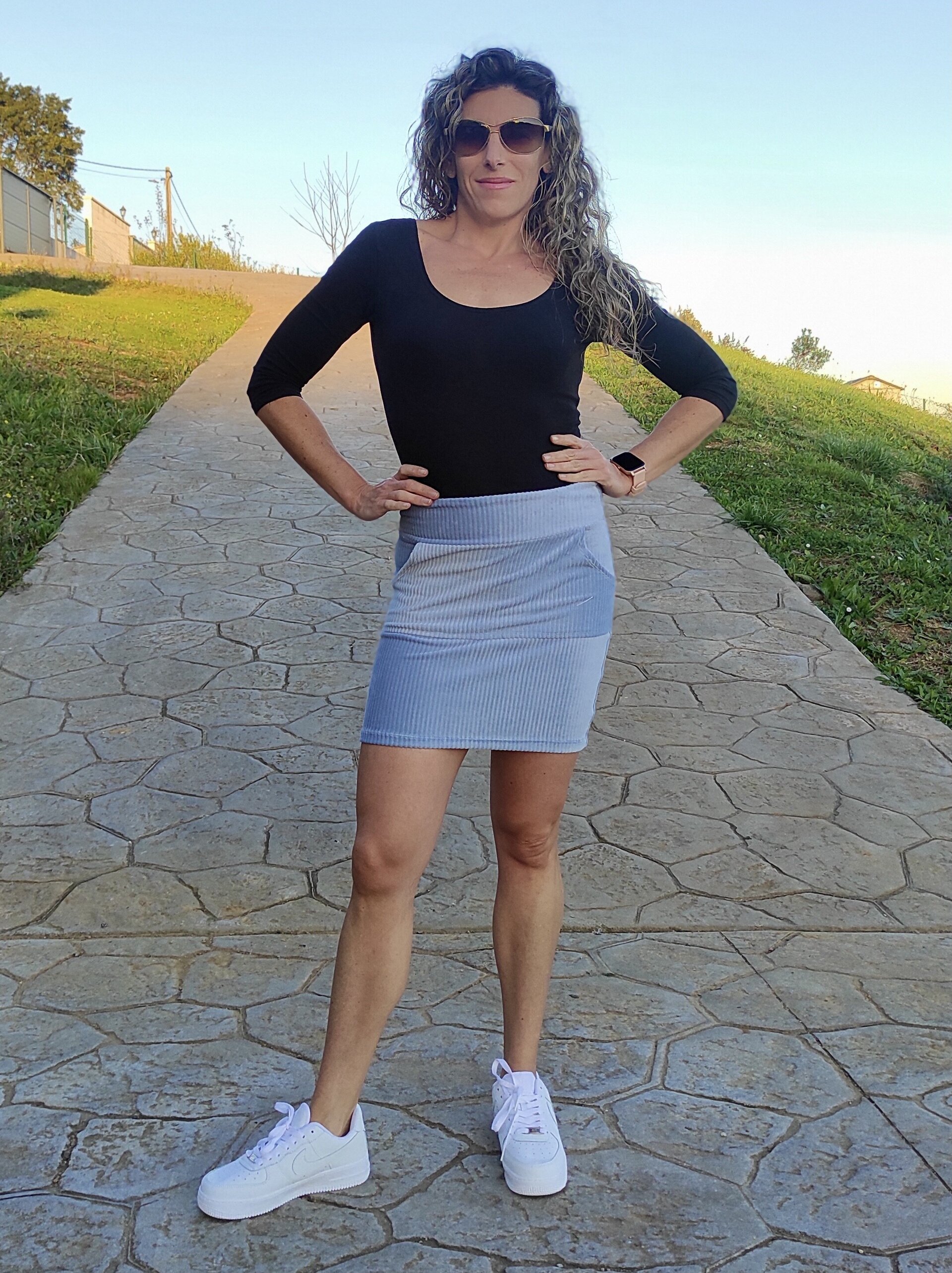 Mini Falda mujer - pana - bolsillo canguro - azul - 2